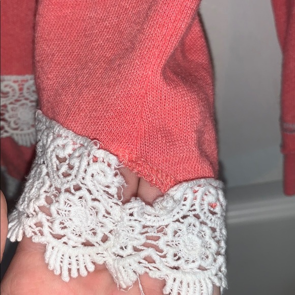 Roxy top - Picture 3 of 3